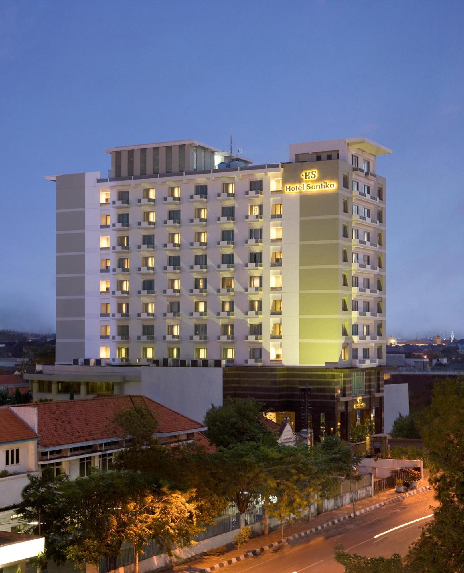 Hotel Santika Pandegiling - Surabaya Exterior photo